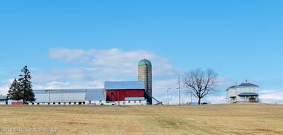/international/us/681-great-bend-turnpike-pleasant-mount-pa-110106469013/