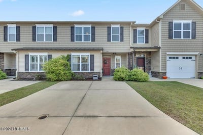 /international/us/304-glenellen-loop-road-midway-park-nc-110101139049/