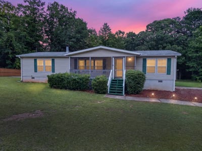 /international/us/4094-yancey-rd-douglasville-ga-110108542817/