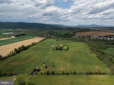 /international/us/50-acre-farm-at-12591-shimpstown-road-mercersburg-pa-110108445248/
