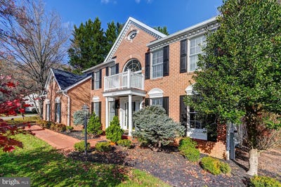 /international/us/8607-country-brooke-way-lutherville-timonium-md-110103622015/