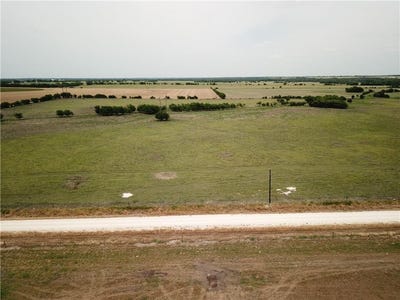 /international/us/1350-county-road-248-gatesville-tx-110077924394/