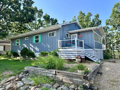 /international/us/25795-canyon-drive-hermitage-mo-110100463769/