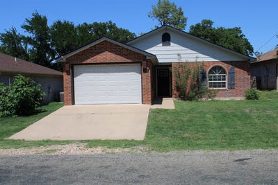 /international/us/1916-mcarthur-avenue-kingsland-tx-110099239390/