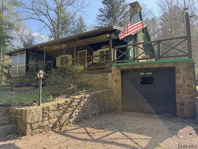 /international/us/219-noel-road-latrobe-pa-110107463485/