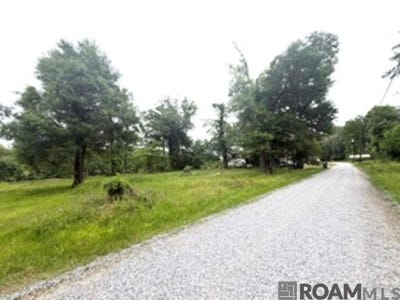 /international/us/19151-river-bend-rd-maurepas-la-110107896290/