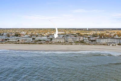 /international/us/217-beach-avenue-cape-may-nj-110106326049/