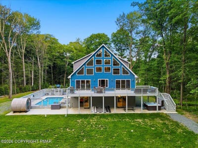 /international/us/159-robyn-lane-pocono-lake-pa-110108610054/