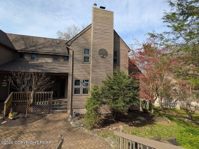 /international/us/110-woodmont-circle-greentown-pa-110107799896/