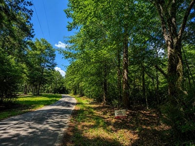 /international/us/john-keely-road-lot-7-zavalla-tx-110108533102/