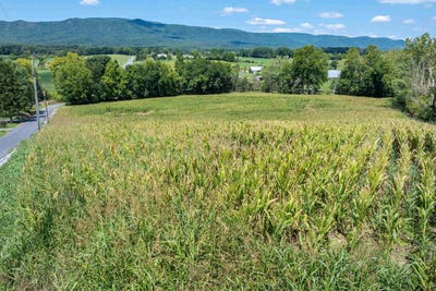 /international/us/tbd-michael-ln-elkton-va-110094180441/