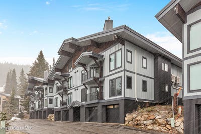 /international/us/185-crystal-springs-rd-sandpoint-id-110108254046/