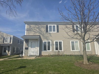 /international/us/726-e-old-willow-road-prospect-heights-il-110108439349/