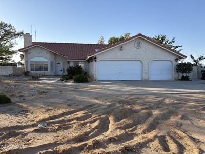 /international/us/17157-hacienda-boulevard-california-city-ca-110108451409/