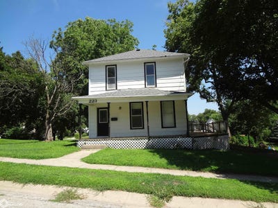 /international/us/223-w-nodaway-street-clarinda-ia-110100976950/