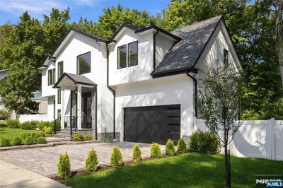 /international/us/35-harvey-street-closter-nj-110110332011/