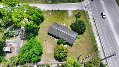 /international/us/1056-9th-street-sw-vero-beach-fl-110101398410/?lang=en