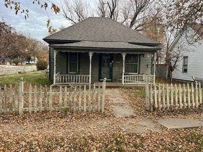 /international/us/701-south-chestnut-st-mcpherson-ks-110106981407/