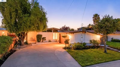 /international/us/2571-ocala-st-hayward-ca-110107408053/