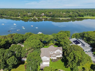 /international/us/640-poponessett-road-cotuit-ma-110101583955/