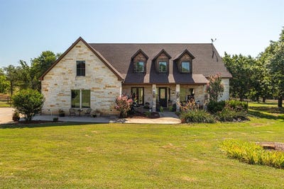 /international/us/1015-private-road-897-stephenville-tx-110092183174/