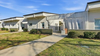 /international/us/1619-e-12th-street-chattanooga-tn-110105706045/