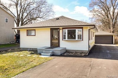 /international/us/17528-sumpter-road-sumpter-twp-mi-110108341139/