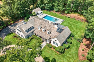 /international/us/108-seapuit-river-road-osterville-ma-110120057806/