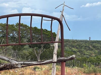 /international/us/0-kerrville-country-dr-kerrville-tx-110087557338/