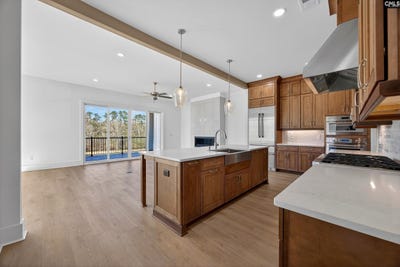/international/us/1318-long-grove-way-lexington-sc-110106477364/