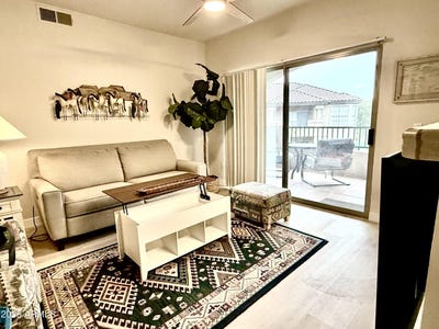 /international/us/14950-w-mountain-view-boulevard-surprise-az-110108094900/