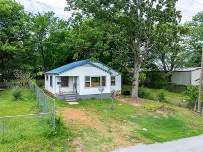 /international/us/1525-grays-avenue-batesville-ar-110108546762/