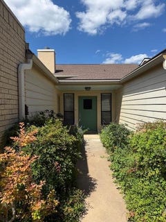 /international/us/405-summit-circle-fredericksburg-tx-110107753519/