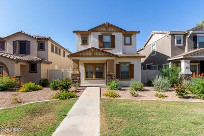 /international/us/5828-e-hoover-avenue-mesa-az-110097875222/