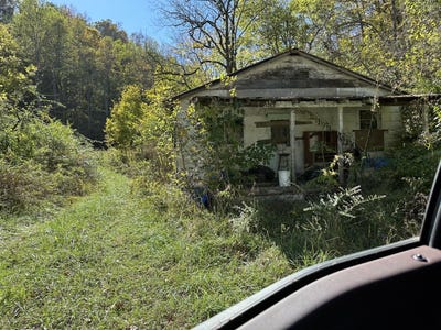 /international/us/0-whitt-branch-salyersville-ky-110100265218/