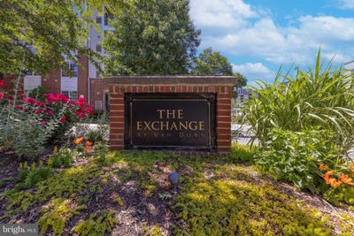 /international/us/4852-eisenhower-avenue-alexandria-va-110108567529/