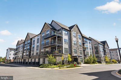 /international/us/23650-havelock-walk-terrace-ashburn-va-110120458602/