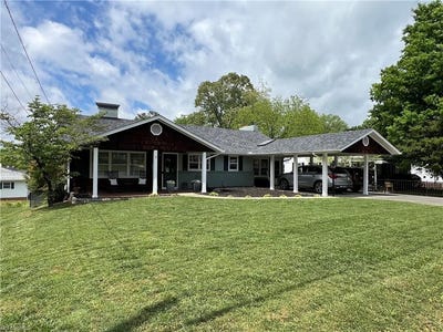 /international/us/1529-five-oaks-trail-mount-airy-nc-110109007813/