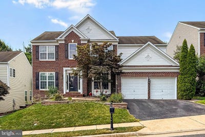 /international/us/8189-douglas-fir-drive-lorton-va-110101216231/