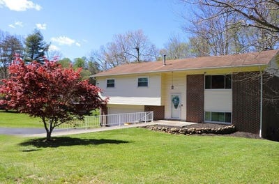 /international/us/104-elmridge-court-beckley-wv-110107313447/