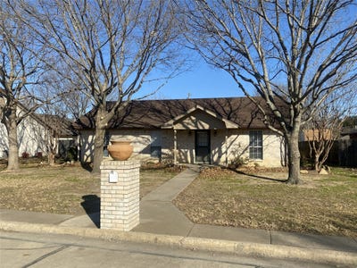 /international/us/614-s-arizona-drive-celina-tx-110107279473/