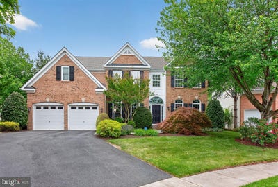 /international/us/2795-middleton-farm-court-herndon-va-110108075971/