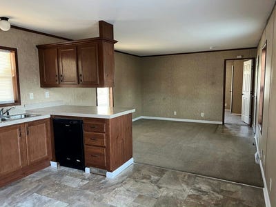 /international/us/820-south-chinowth-road-visalia-ca-110100125292/