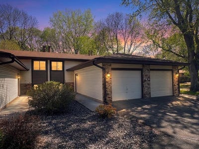 /international/us/4004-brookdale-circle-n-brooklyn-park-mn-110106526594/