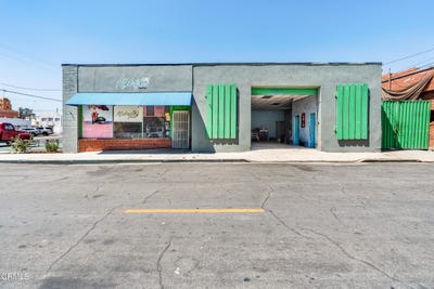 /international/us/933-yale-street-santa-paula-ca-110101811300/