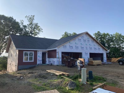 /international/us/1044-armida-court-reedsburg-wi-110096031737/