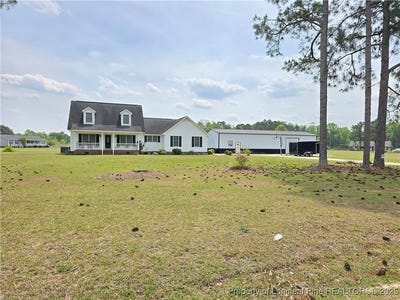 /international/us/216-chesters-road-roseboro-nc-110098822471/