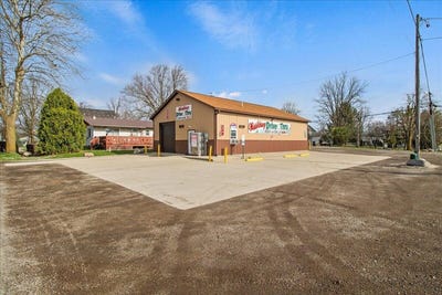 /international/us/10537-columbus-street-middleburg-oh-110106696702/