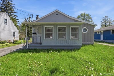 /international/us/15-elmwood-avenue-batavia-ny-110108175680/