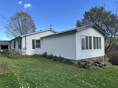 /international/us/56-old-stage-road-putney-vt-110120135527/